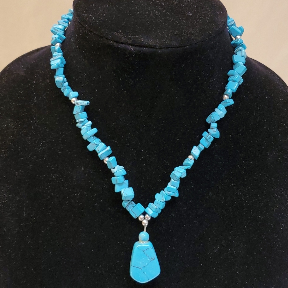Turquoise stone necklace